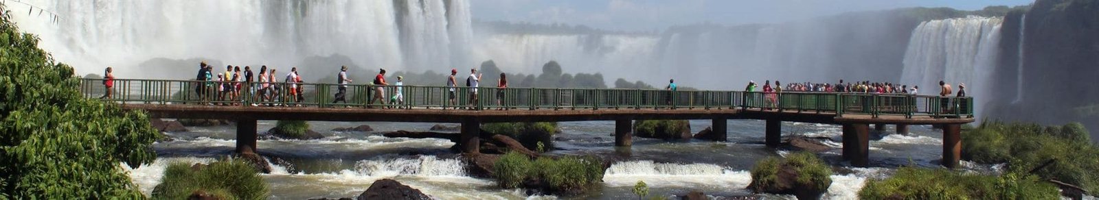Cataratas do Iguaçu, Foz do Iguaçu, Paraná – vista aérea das quedas